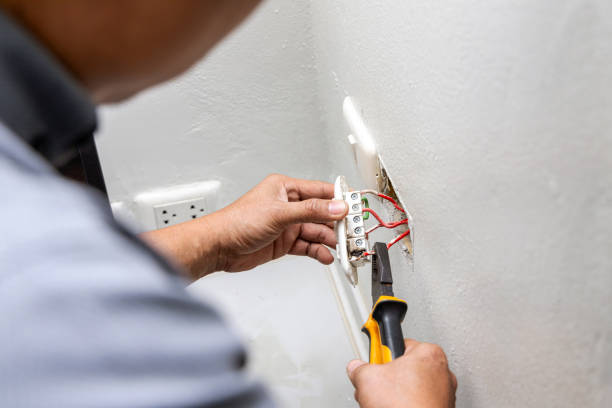 Best Affordable Emergency Electrician  in Palm Bay, FL